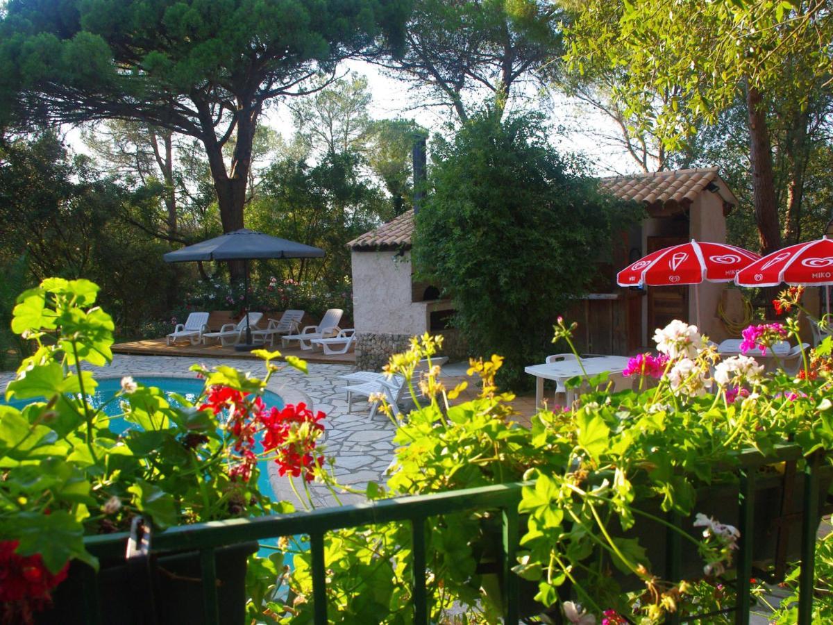 Location Villa Et Studios Рокбрюн-сюр-Аржан Екстериор снимка