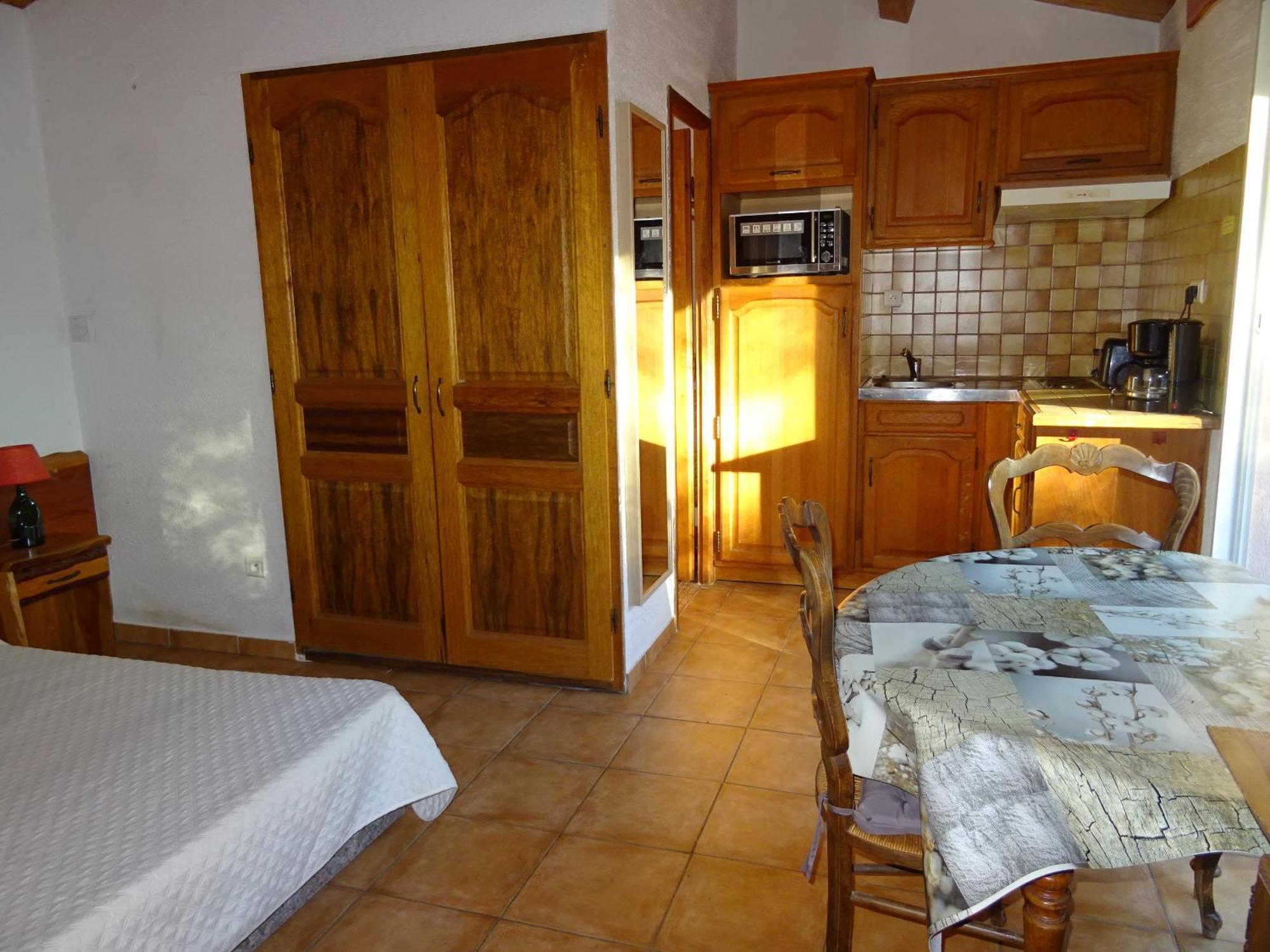 Location Villa Et Studios Рокбрюн-сюр-Аржан Екстериор снимка