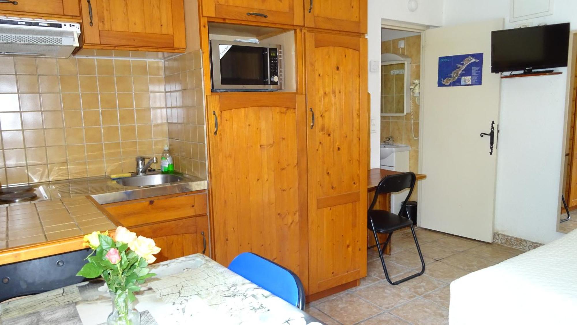 Location Villa Et Studios Рокбрюн-сюр-Аржан Екстериор снимка