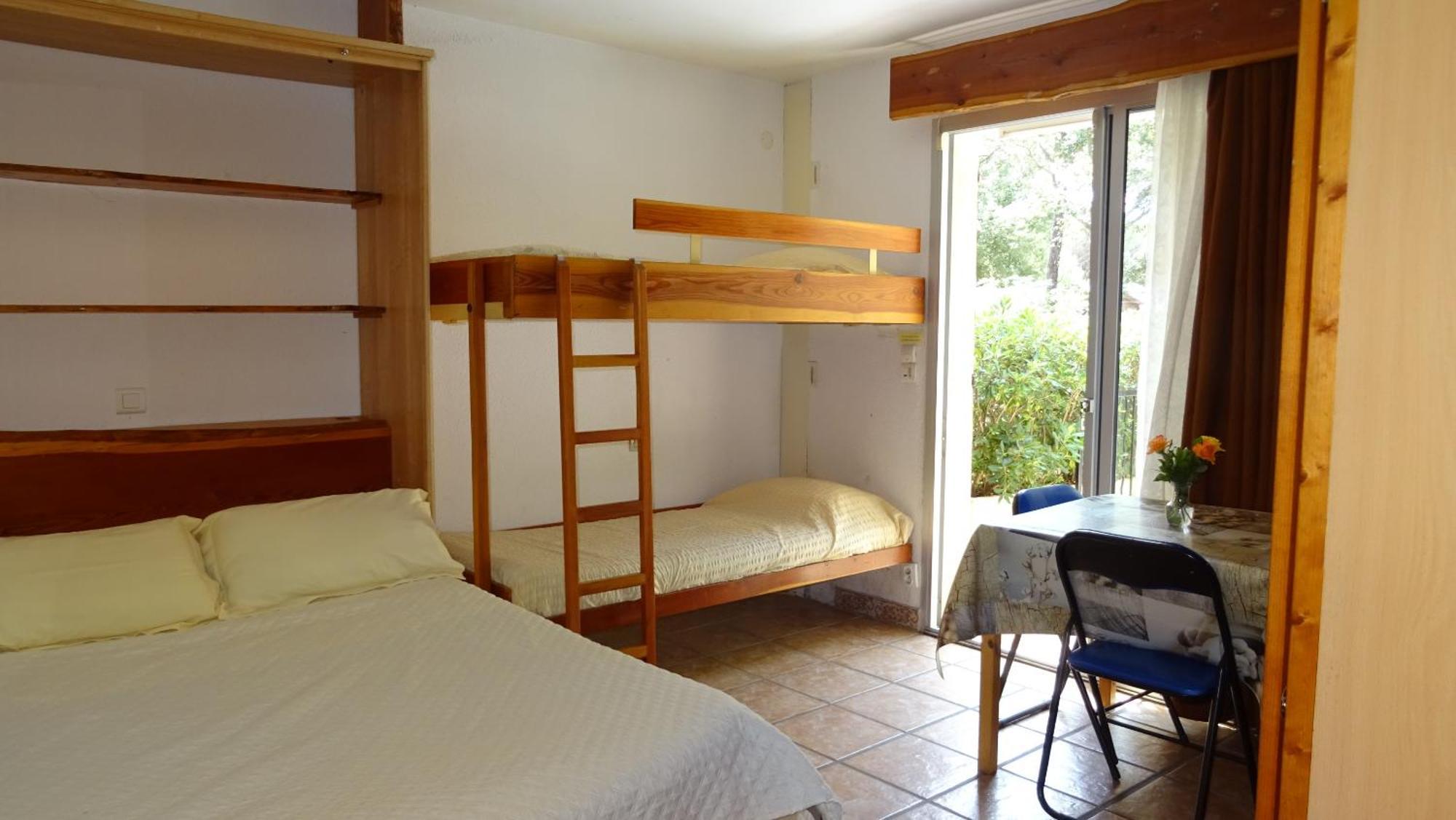 Location Villa Et Studios Рокбрюн-сюр-Аржан Екстериор снимка