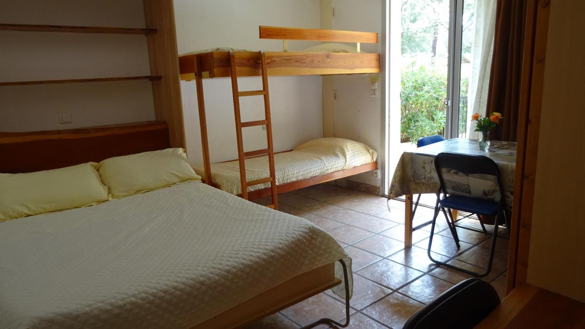 Location Villa Et Studios Рокбрюн-сюр-Аржан Екстериор снимка
